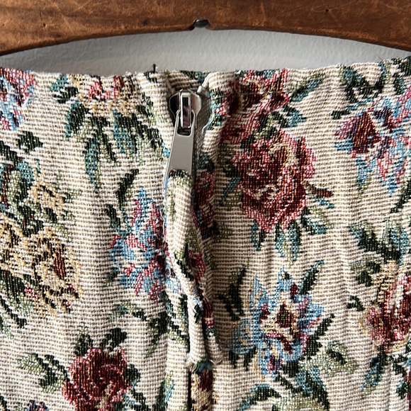 Sofie the Label Tapestry Puff Sleeve Babydoll Style Mini Dress. Size Small. - Picture 8 of 14